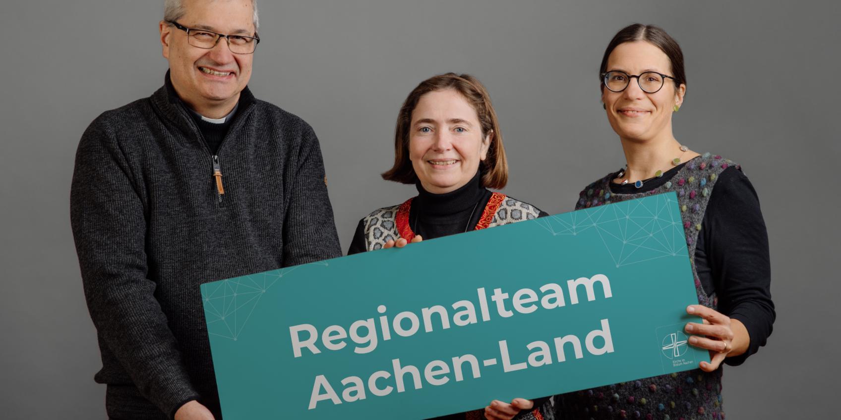 Regionalteams 2023 - 2027 - Regionalteam Aachen-Land, (v.l.) Regionalvikar Hannokarl Weishaupt, Erdmute Söndgen, Dr. Annette Jantzen (c) Bistum Aachen - Martin Braun